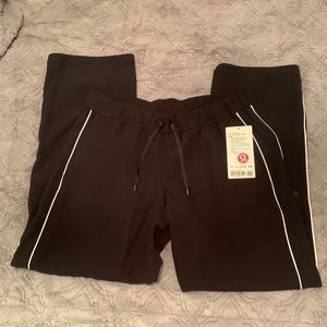 Lululemon On the Right Track Pant